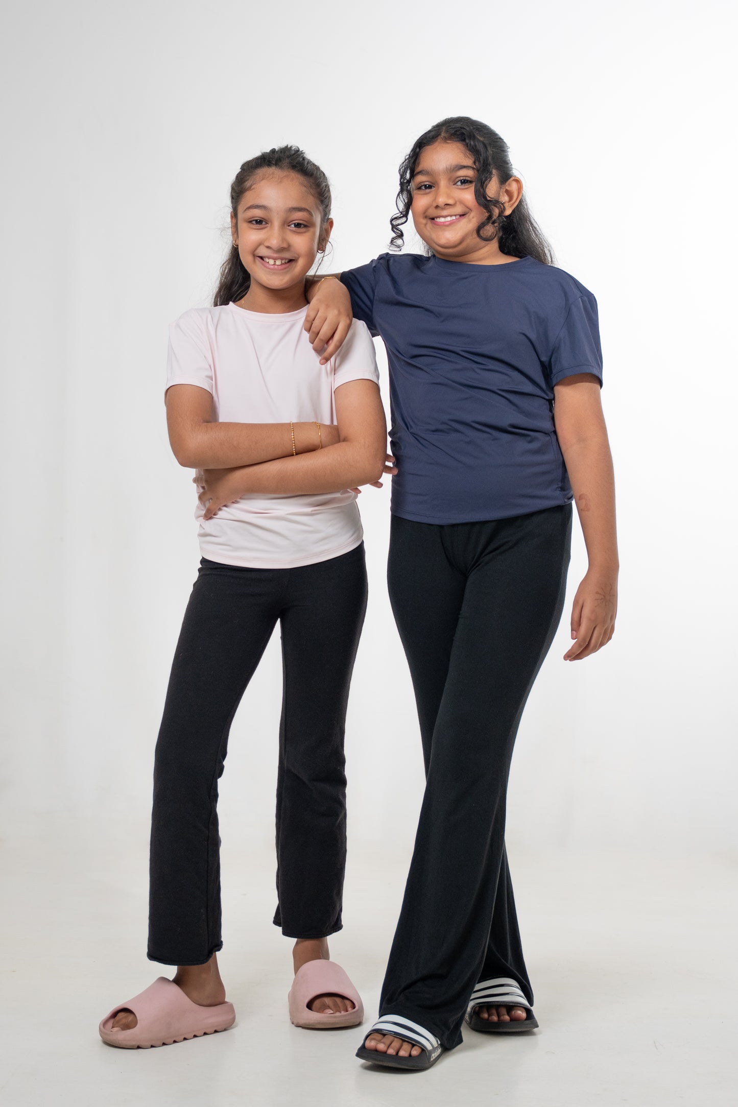 Aura Kids Crew Neck T-Shirts